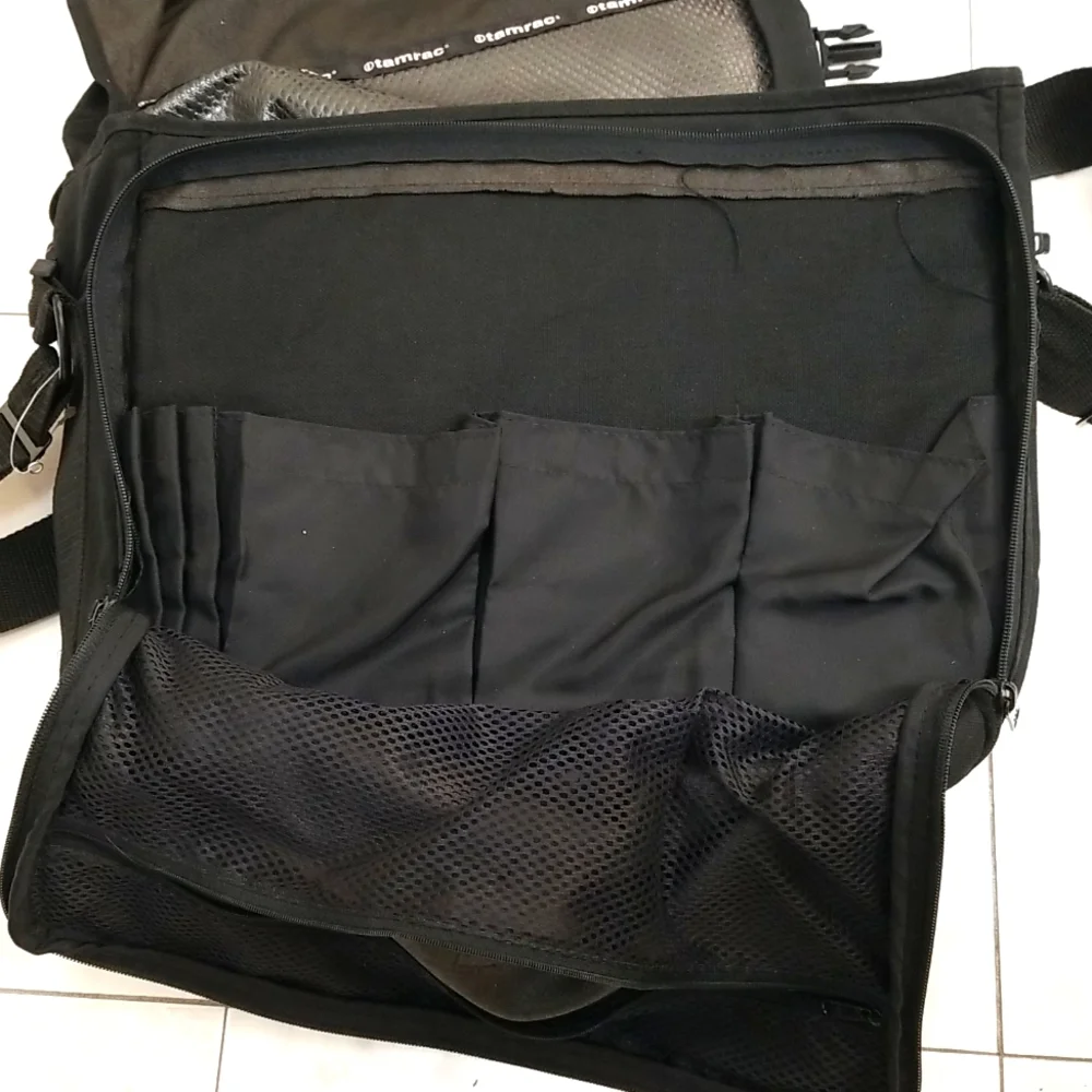 Camera Bag: Tamrac Brand
